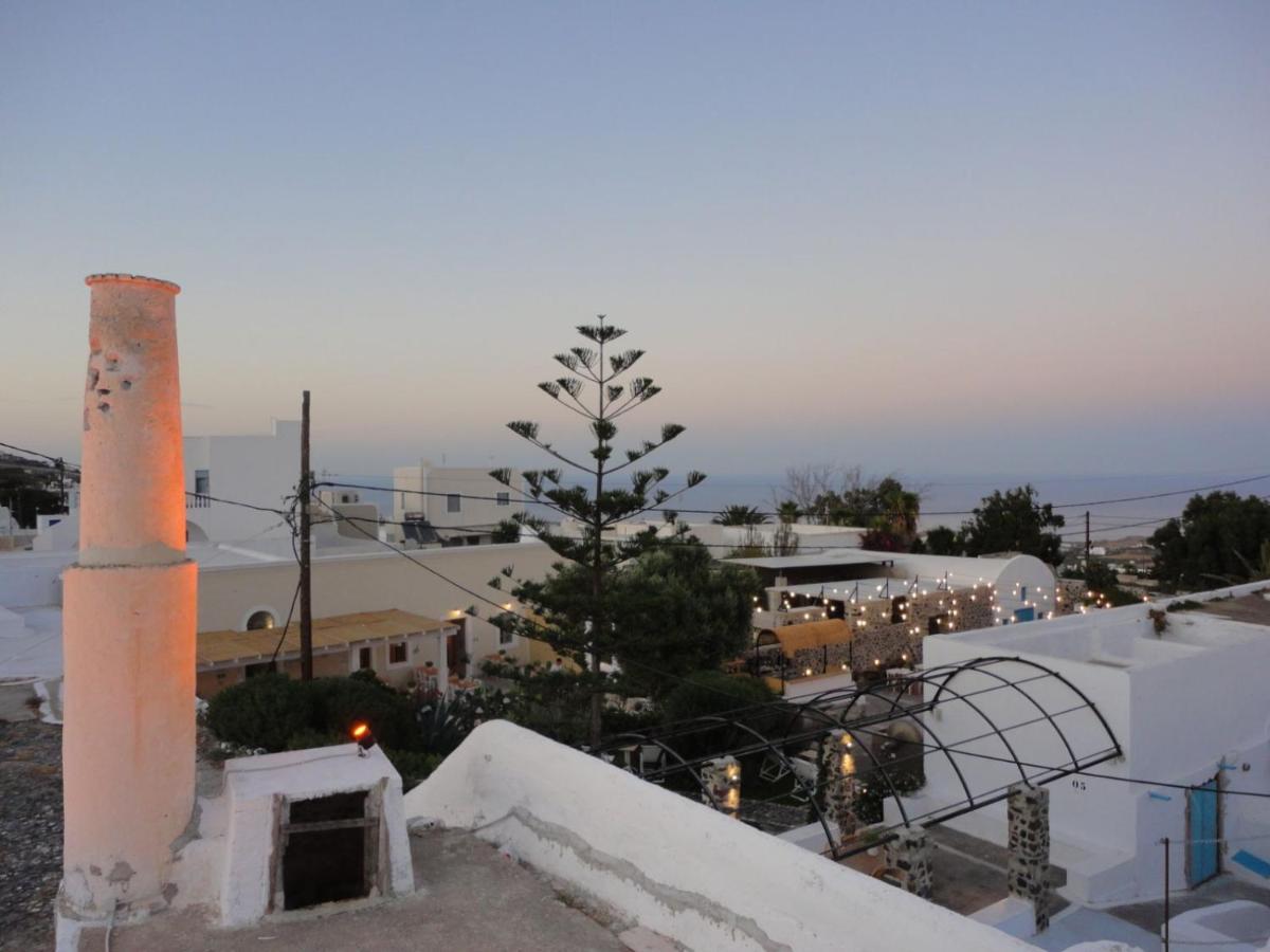 Triena Apartments Fira  Eksteriør billede