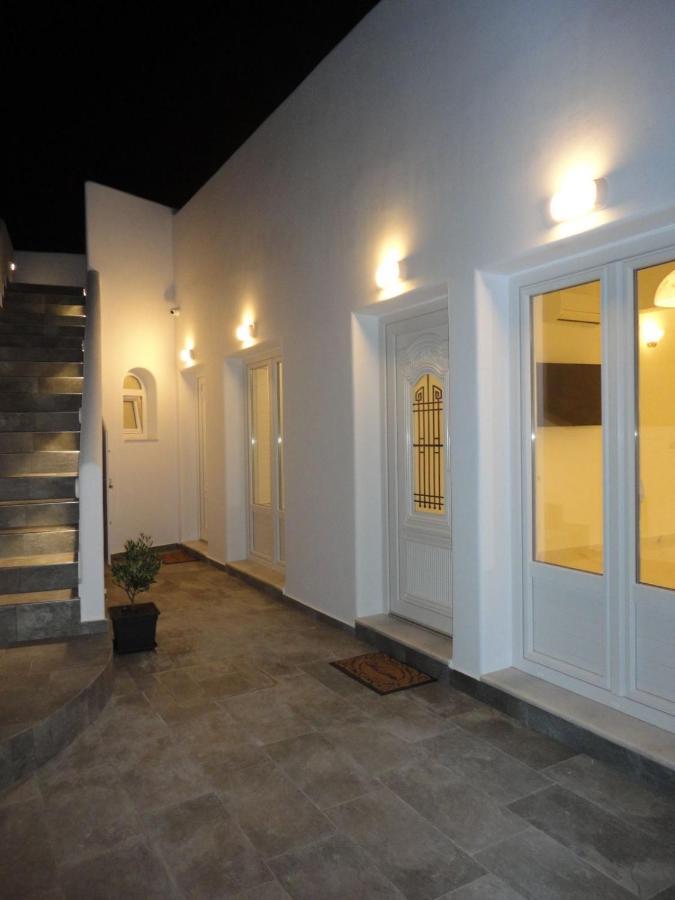 Triena Apartments Fira  Eksteriør billede