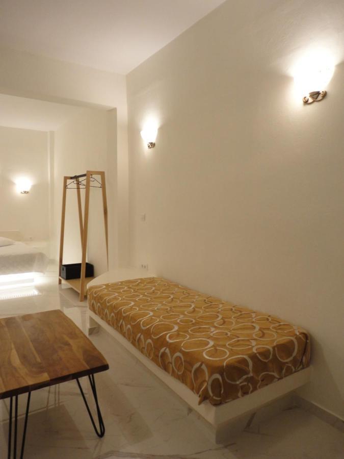 Triena Apartments Fira  Eksteriør billede