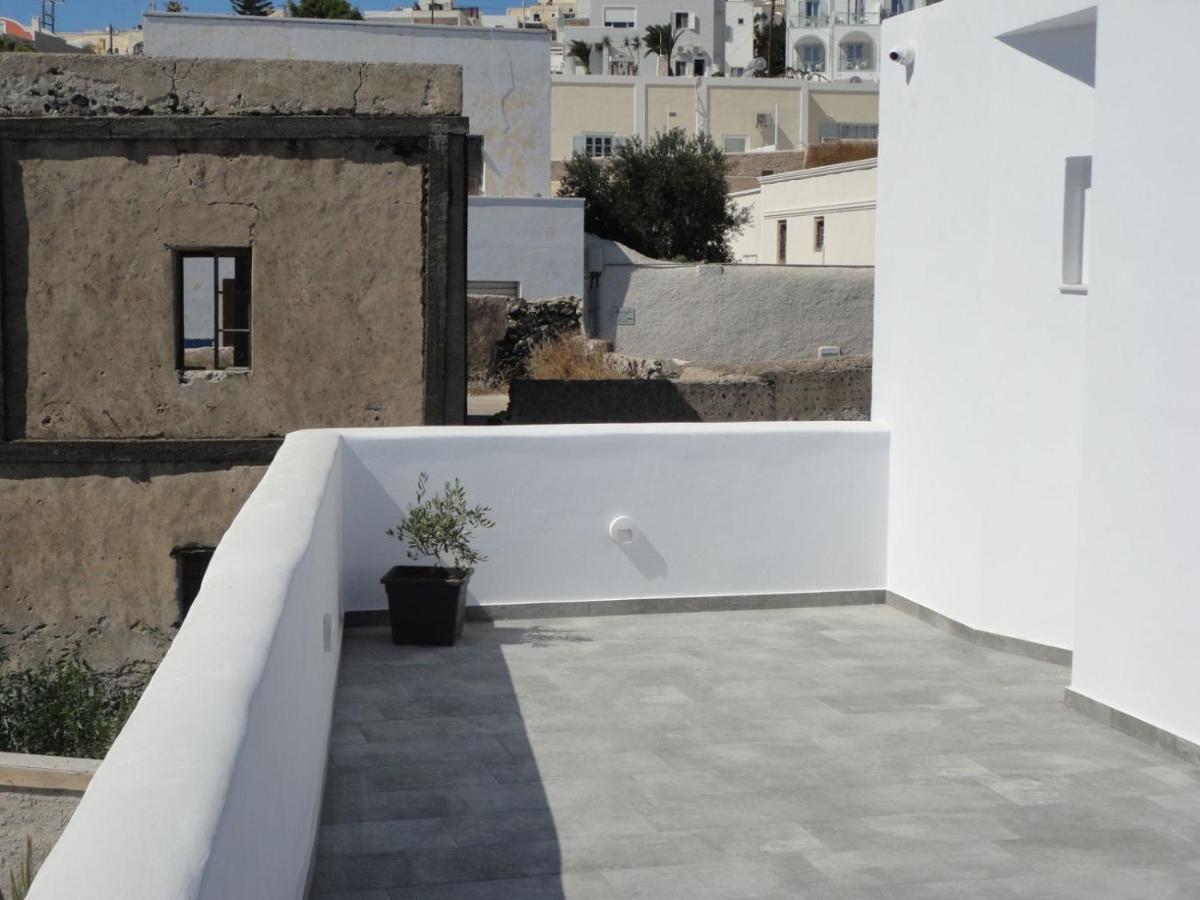 Triena Apartments Fira  Eksteriør billede